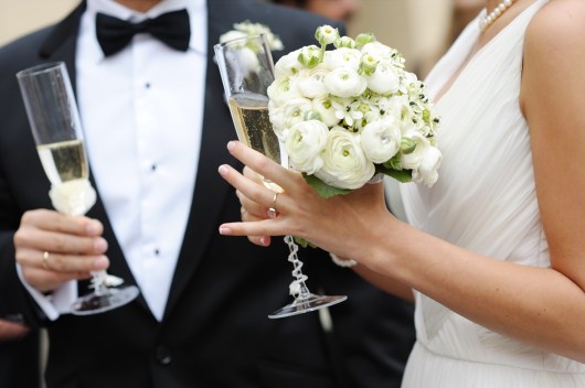 Crafting Your Dream Wedding: How Minted Can Help You Personalize Your Wedding Day Essentials